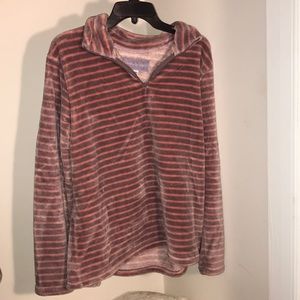 Super cute and cozy sweater